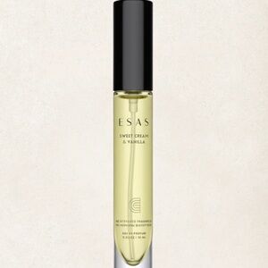 Esas sweet cream and vanilla fragrance